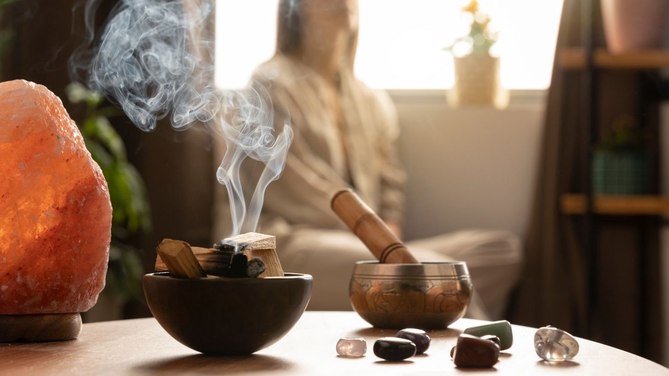 Qué es el incienso natural: ingredientes, características y cómo elegirlo