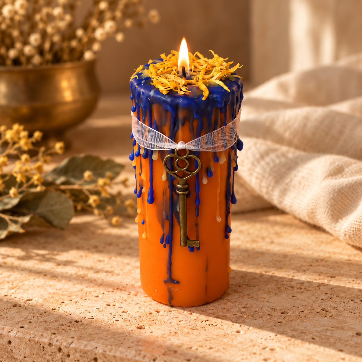 Velón ritual Llave del Éxito de IGNIS encendido