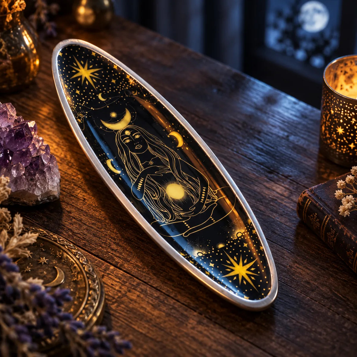 Portaincienso de metal SOULBEAUTY Diosa Lunar – detalle del diseño