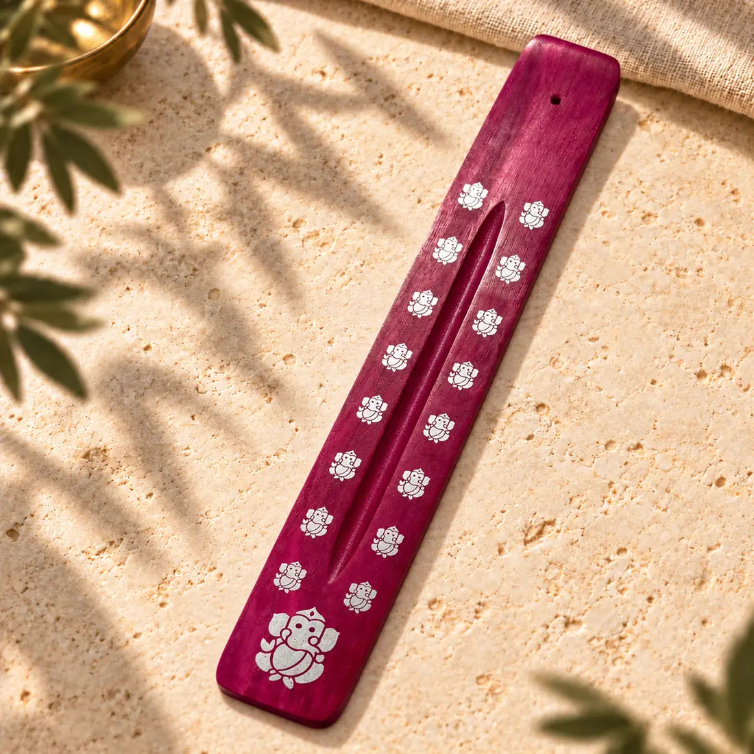 Portainciensos de madera Ganesha SOULBEAUTY en color fucsia